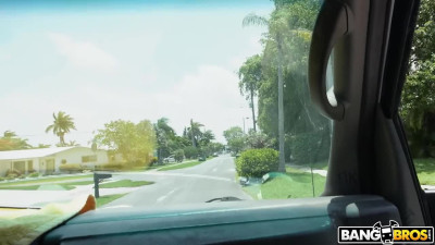 BangBus Sisi Rose